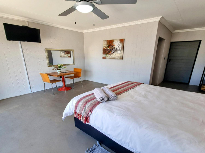 Bedroom 2, Kaleaba House on the Riverside, Fezile Dabi