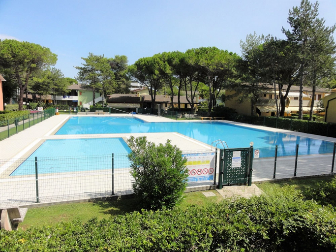 Pool 2, Bright Flat With Pool-beahost, Venezia