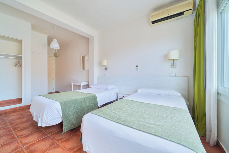 Bedroom 3, Sol y Miel Hostal, Málaga