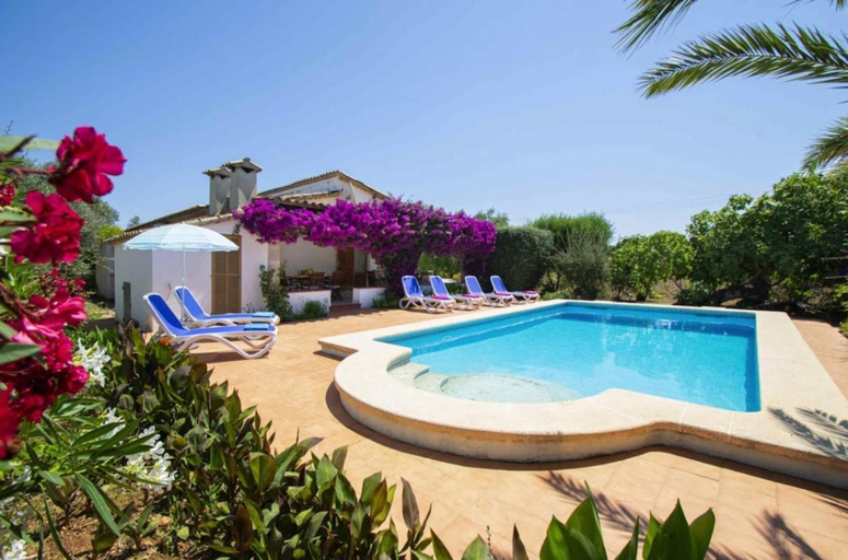 Others 5, Villa Can Torreta, Baleares
