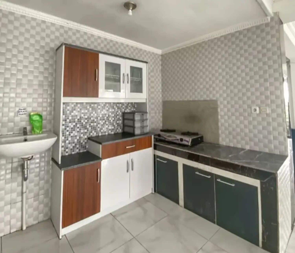 Private kitchen, Cozzy Villa Mutiara Putih Pangalengan, Bandung