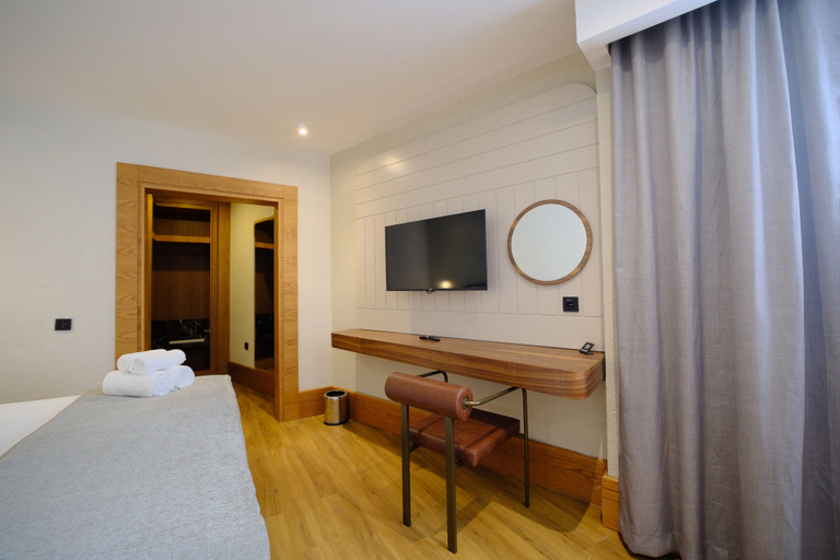 Room 4, The Rizon Hotel, Antalya