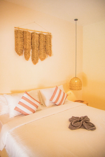 Room 2, Pink Twin Villas, Lombok