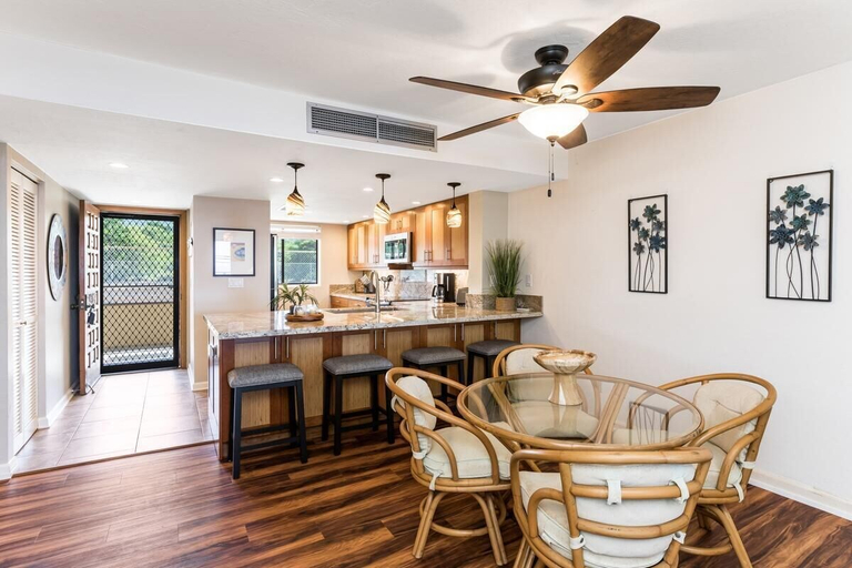 Dining 5, Holualoa Bay Villas#105, Hawaii