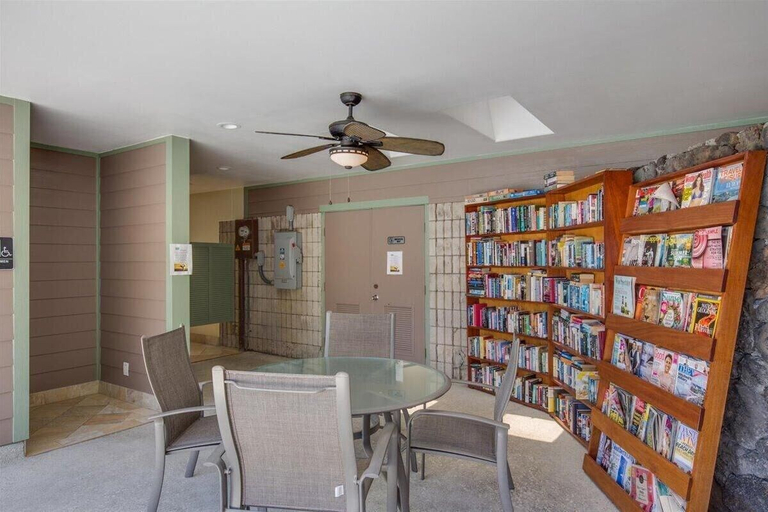 Dining 2, Alii Villas#128 Remodeled Oceanfront Unit With AC!, Hawaii