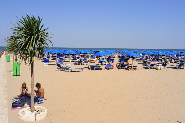 Beach 5, Beautifully Renovated Flat With Shared Pool, Rovigo
