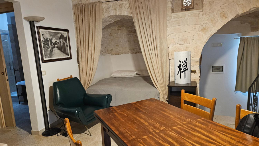 Bedroom 4, Trulli Pietra e Sogni, Bari