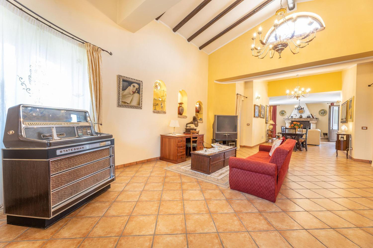 5, Villa Cassandra, Lecce