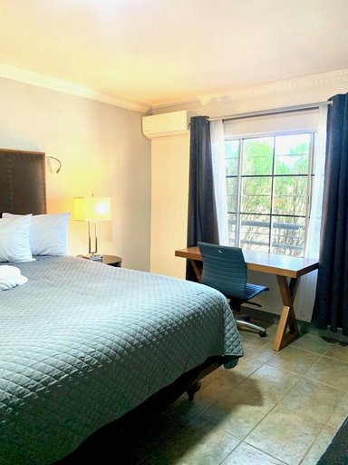 Room 3, HOTEL BOUGAMBILIAS RESORT INN, Tecate