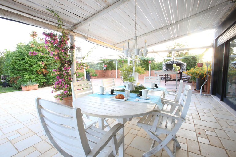 2, Villa con parco e piscina, Brindisi