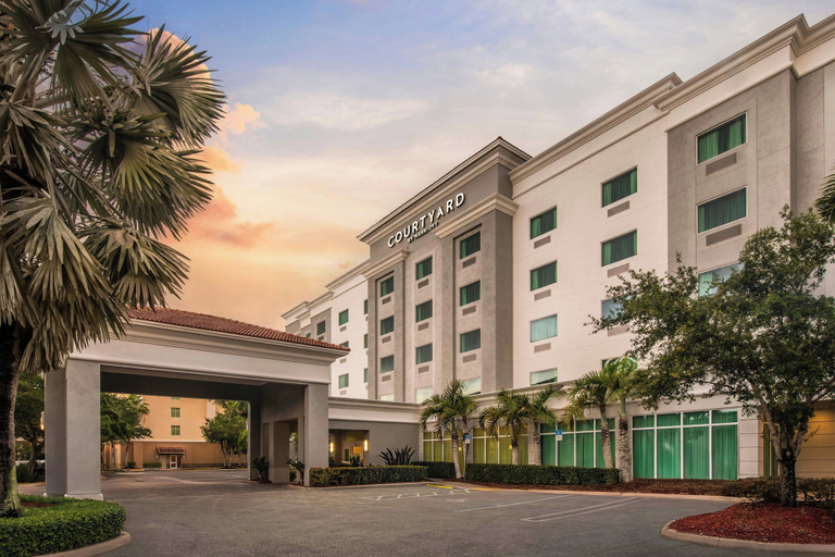 Exterior & Views 3, Courtyard by Marriott Miami Homestead, Miami-Dade