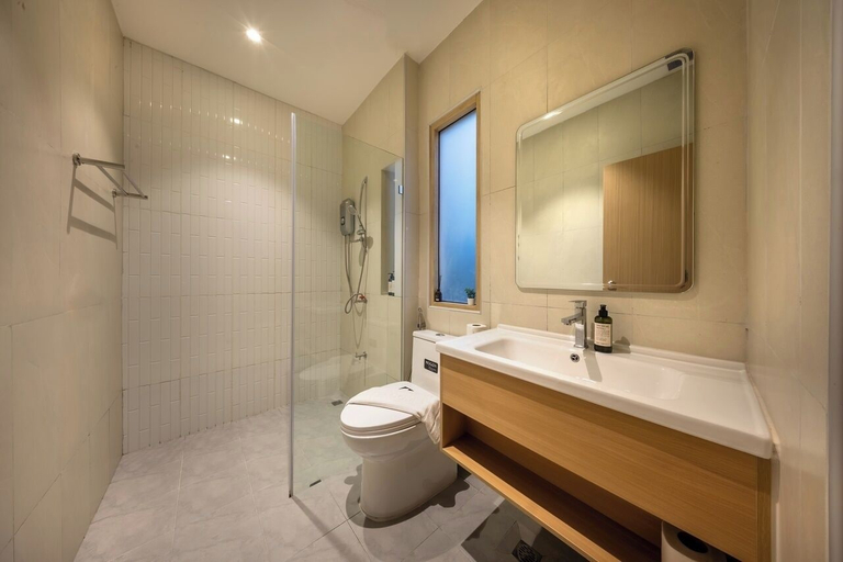 Bathroom 5, Winvilla Pattaya, Pattaya