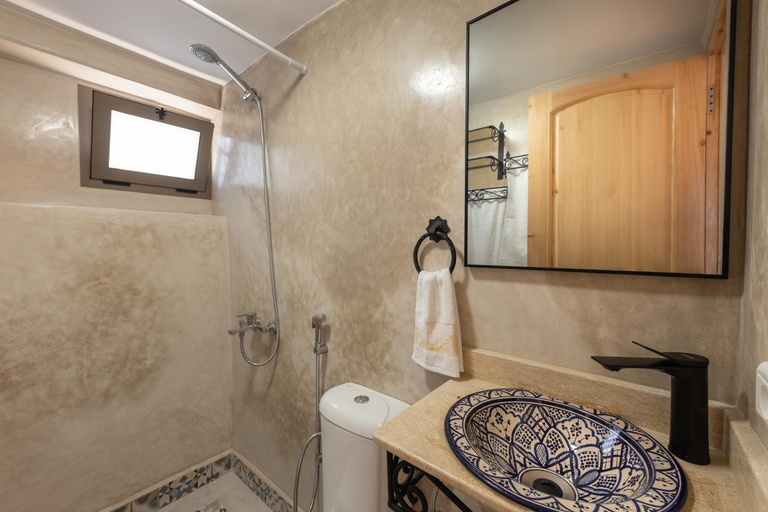Shower 2, Blue pearl house, Chefchaouen
