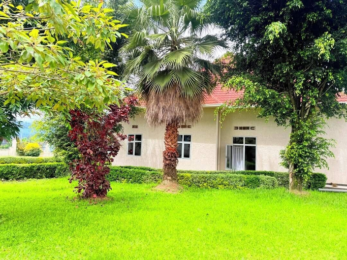 Property grounds 4, Volcanoes Stay Musanze, Musanze
