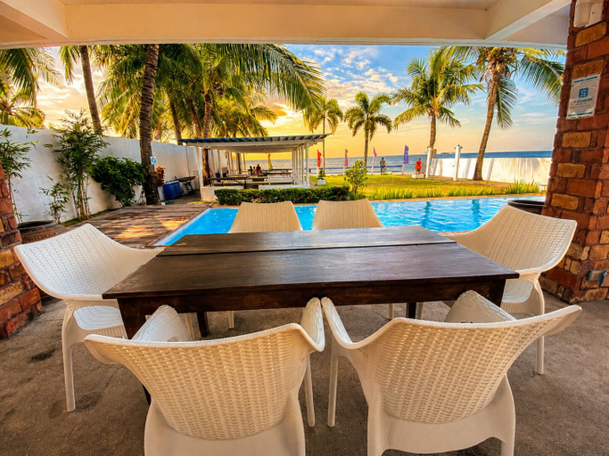 Outdoor dining 3, Brizo Beach Resort Bataan, Morong