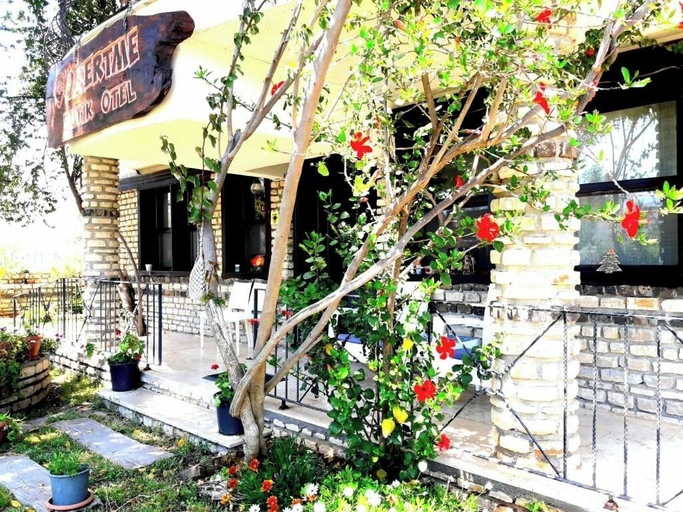 Terrace/patio, ÇÖKERTME BUTİK OTEL, Milas
