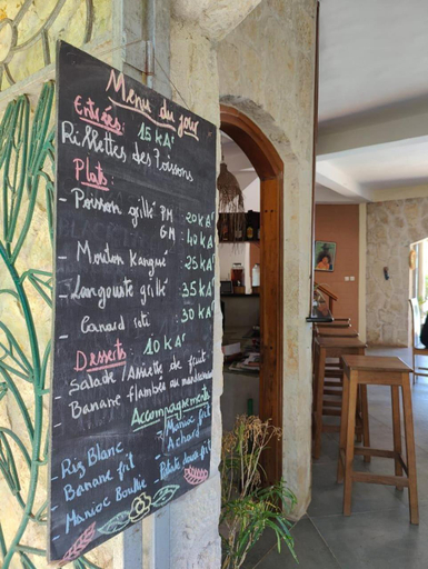 Food & Drinks 4, Antsanitia - Domaine du Mandravasarotra - DDM, Boeny
