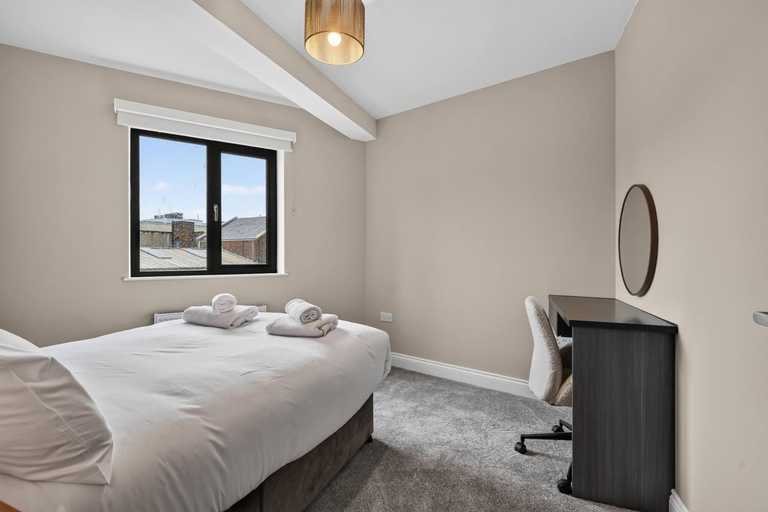 Bedroom 2, Castle Buildings Serviced Apartments, Belfast