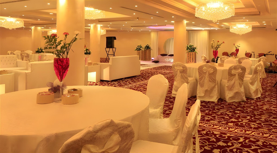 Food & Drinks 5, Carawan Al Fahad Hotel, Riyadh
