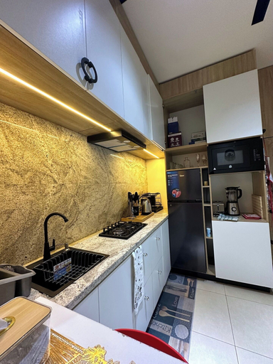 Private kitchen 5, Romford 64 Apartment, AbujaMun