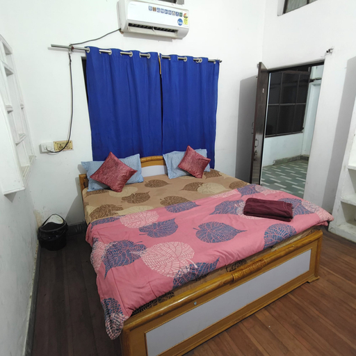 Room 3, BABA HOME STAY, Varanasi