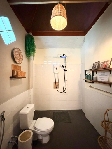 Bathroom 3, Alcove Bungalow, Ko Phangan