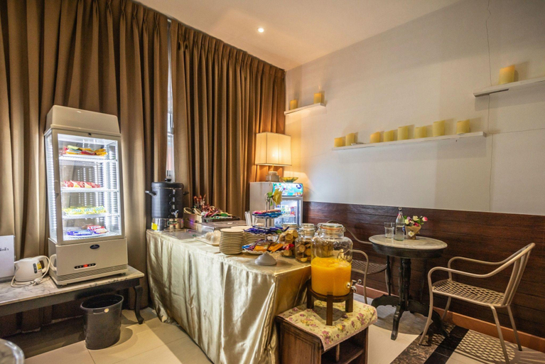 Food & Drinks 5, I-Inn Hotel, Bang Plad