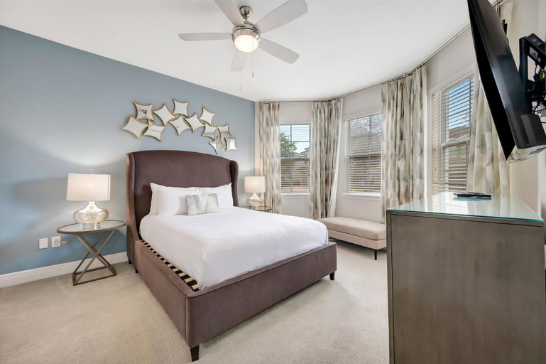 Room 3, 11br Sleeps 24 Theater Pool Spa Waterpark, Osceola