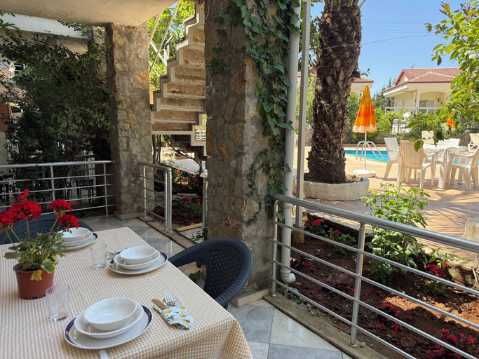 Outdoor dining 2, The Sweet Escape Apart Hotel, Fethiye