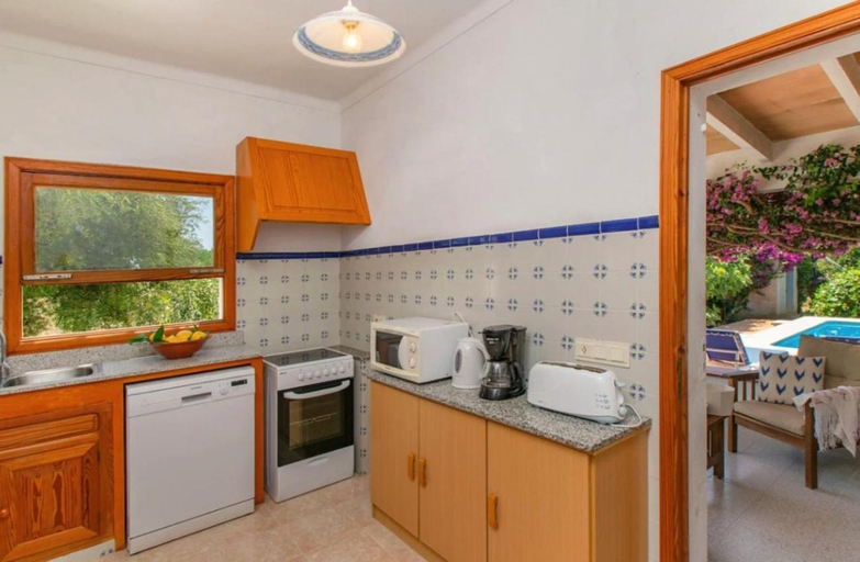 Others 4, Villa Can Torreta, Baleares