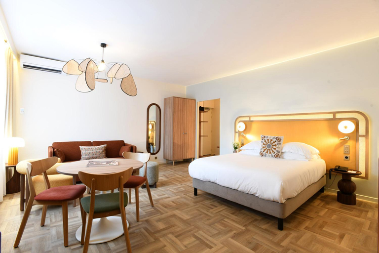 Bedroom 2, Hotel Rotonde Aix-en-Provence centre, Bouches-du-Rhône