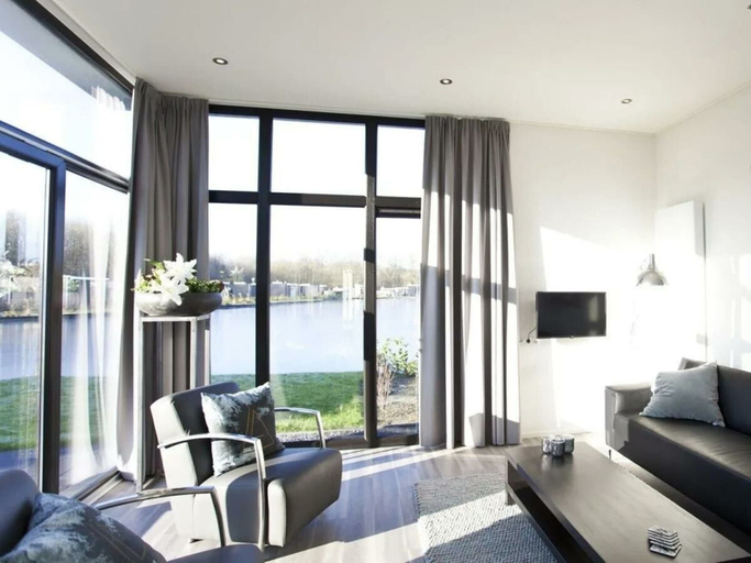 Living area 3, Cube Exclusive 4, Haarlemmerliede c.a.