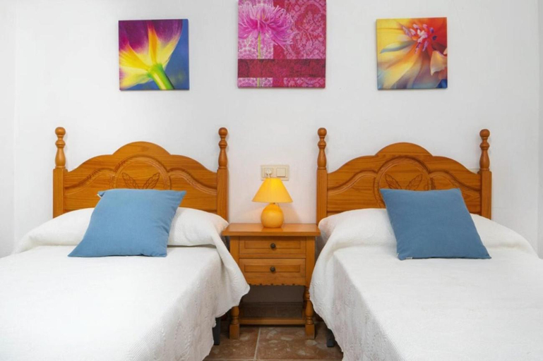 Others 3, Villa Can Torreta, Baleares