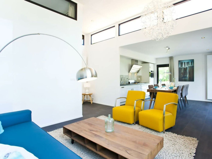 Living area 3, Holiday Home in Halfweg With Terrace, Haarlemmerliede c.a.