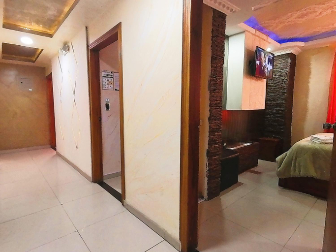 Others 4, Hostal Dugan, Baños