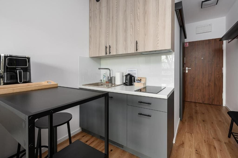 Private kitchen 2, ShortStayPoland Zgierska B106, Warsaw