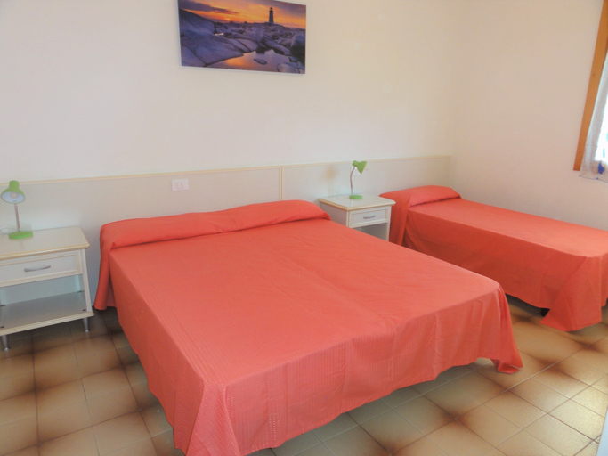 Room 2, Holiday Home With Shared Pools, Venezia
