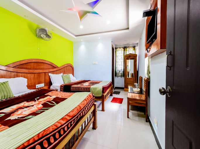Bedroom 5, Raasi Nihas Paradise, The Nilgiris