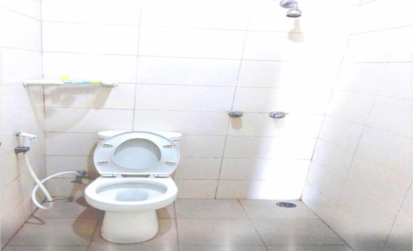 Bathroom, Grand Cempaka Resort Hotel Powered by Archipelago, Bogor