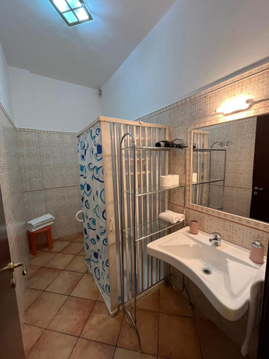 Bathroom 2, Dormo Da Lia Borgo San Nicola, Palermo