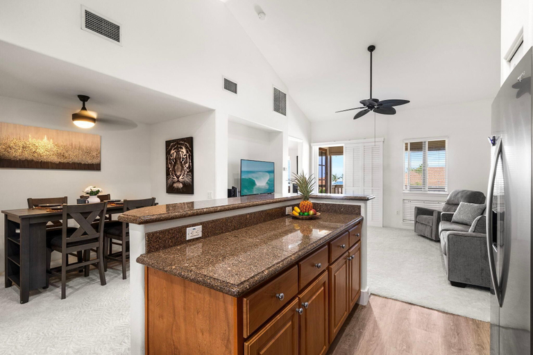 Interior 2, Alii Cove Hh21 Beautiful Top Floor Unit With AC!, Hawaii