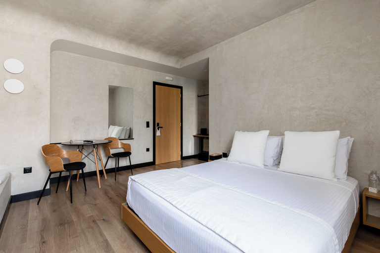 Bedroom 3, AthensOwl, Attica