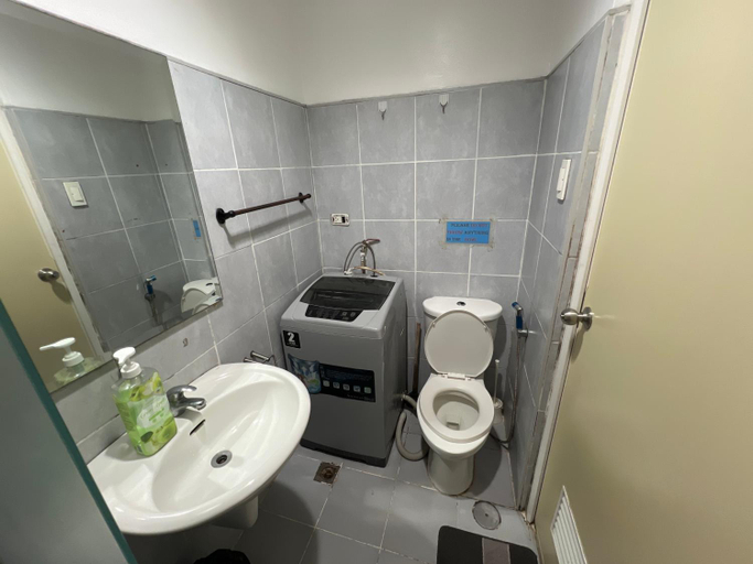Bathroom 5, Sea Residences, Pasay City