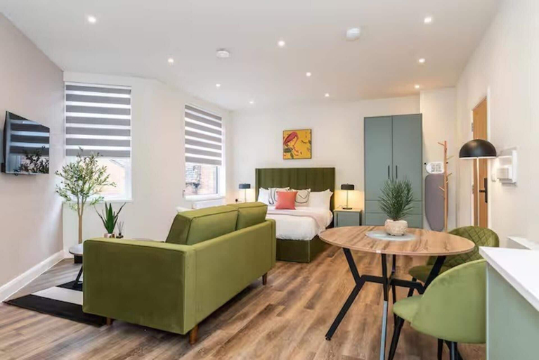 Interior, Trendy Loft Apartment - Near DMu & City Centre, Leicester