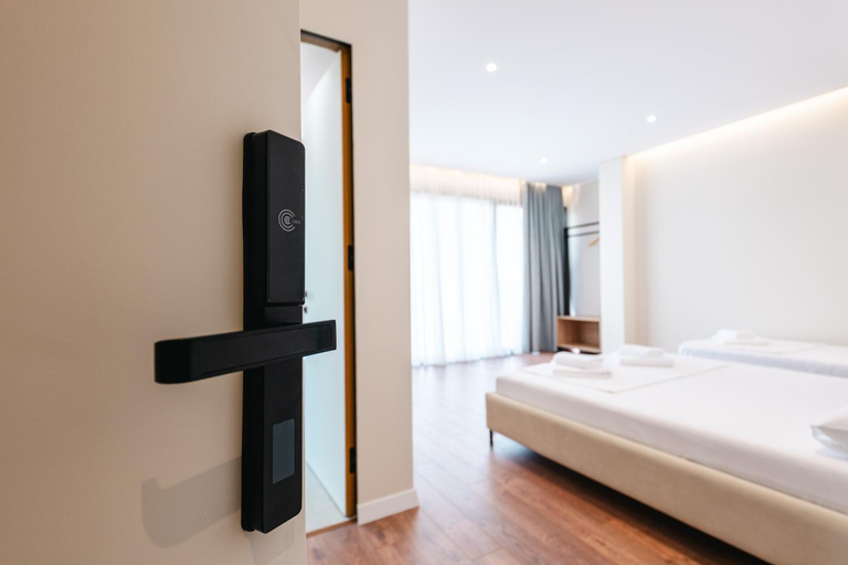 Bedroom 2, Hotel Imperio, Sarandës