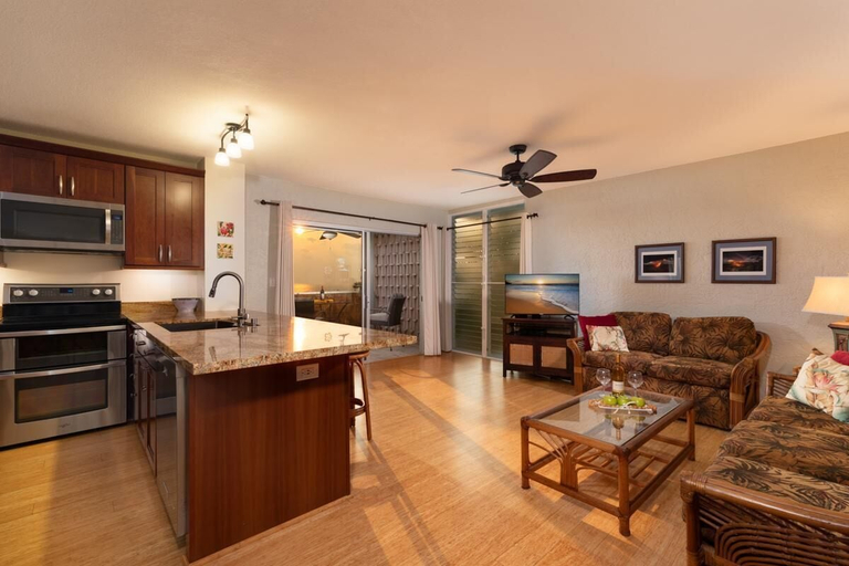 Interior 3, Alii Villas#320 Remodeled Top Floor & Ocean Views!, Hawaii