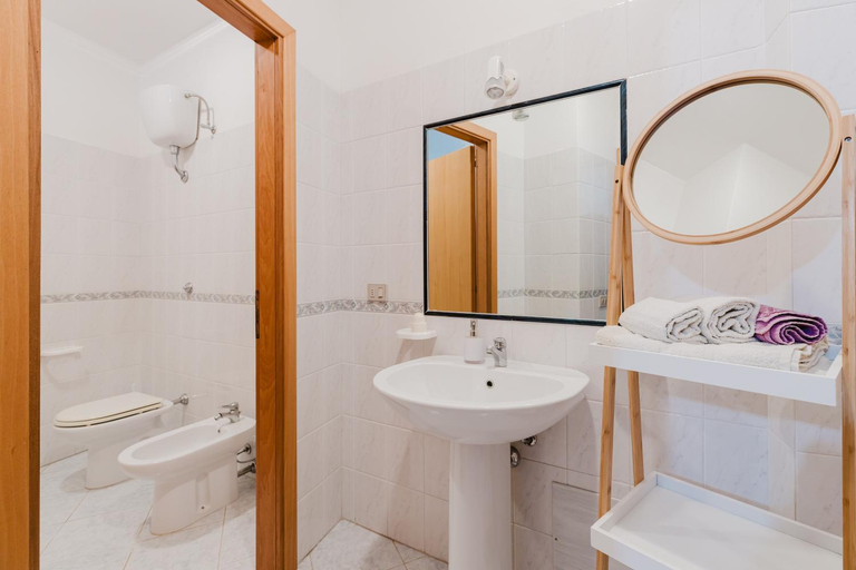 Bathroom 3, Il Corbezzolo, Oristano