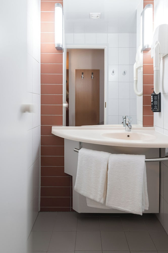 Bathroom 3, Ibis Astana Hotel, Astana City
