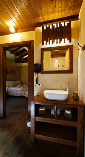 Bathroom 5, Casale Tre Moschetti, Latina