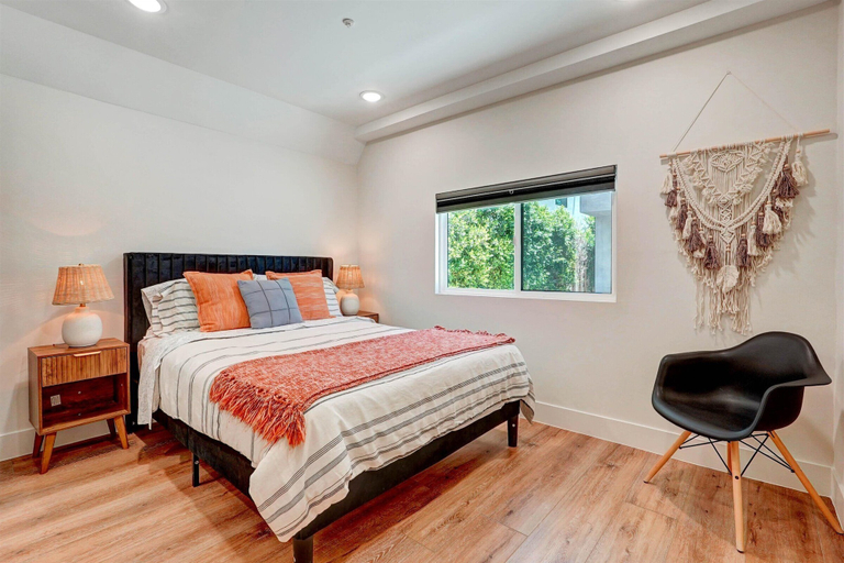 Room 2, L.A Private Cozy 1BR Gated Washer & Dry, Los Angeles